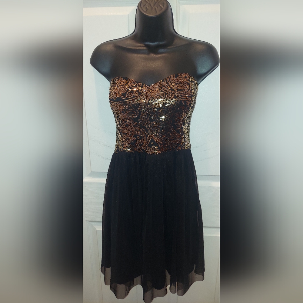 MYSTIC Black W/ Gold Sequinned Top-  Mini Dress EUC - Picture 2 of 3